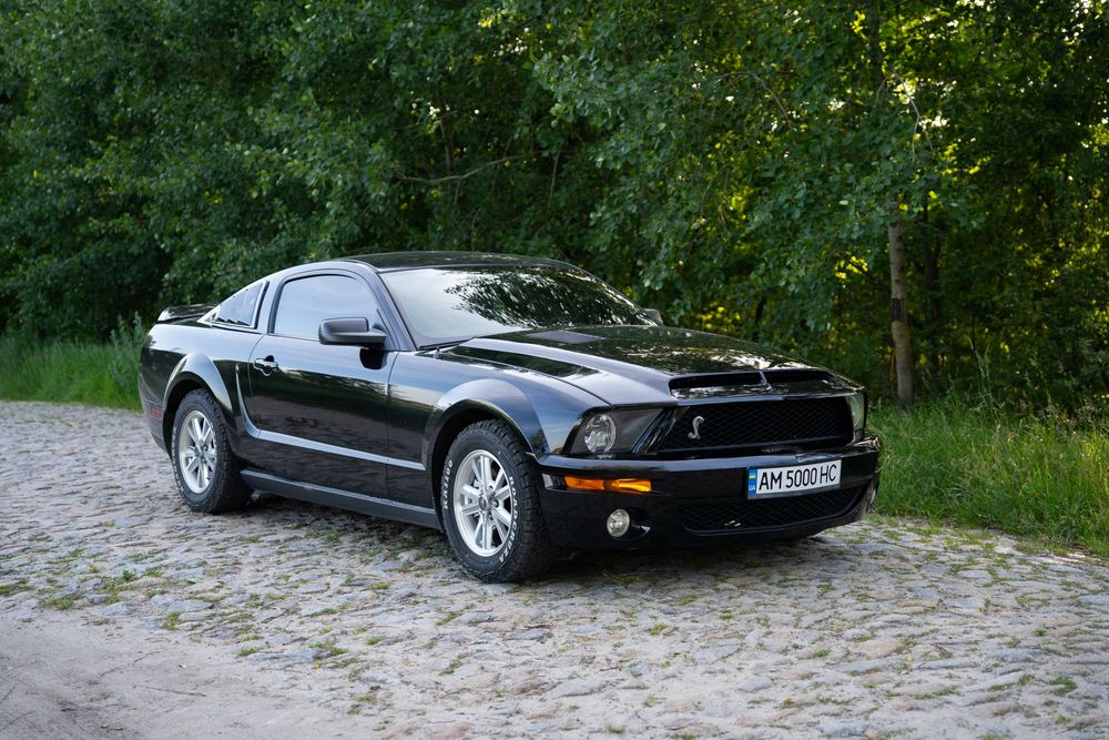 Продам Ford Mustang 4.0