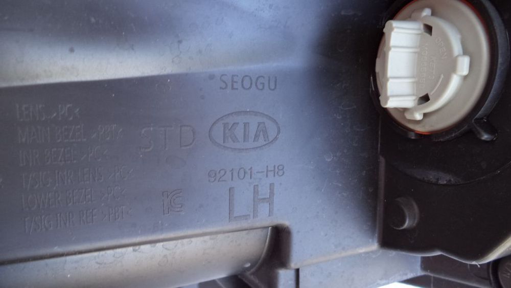 Farol esquerdo KIA RIO ano 2017 original e como novo