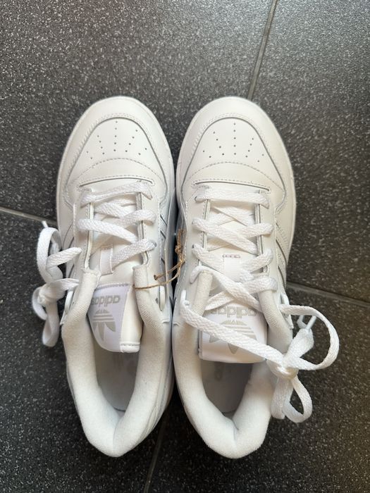 sapatilhas adidas brancas novas