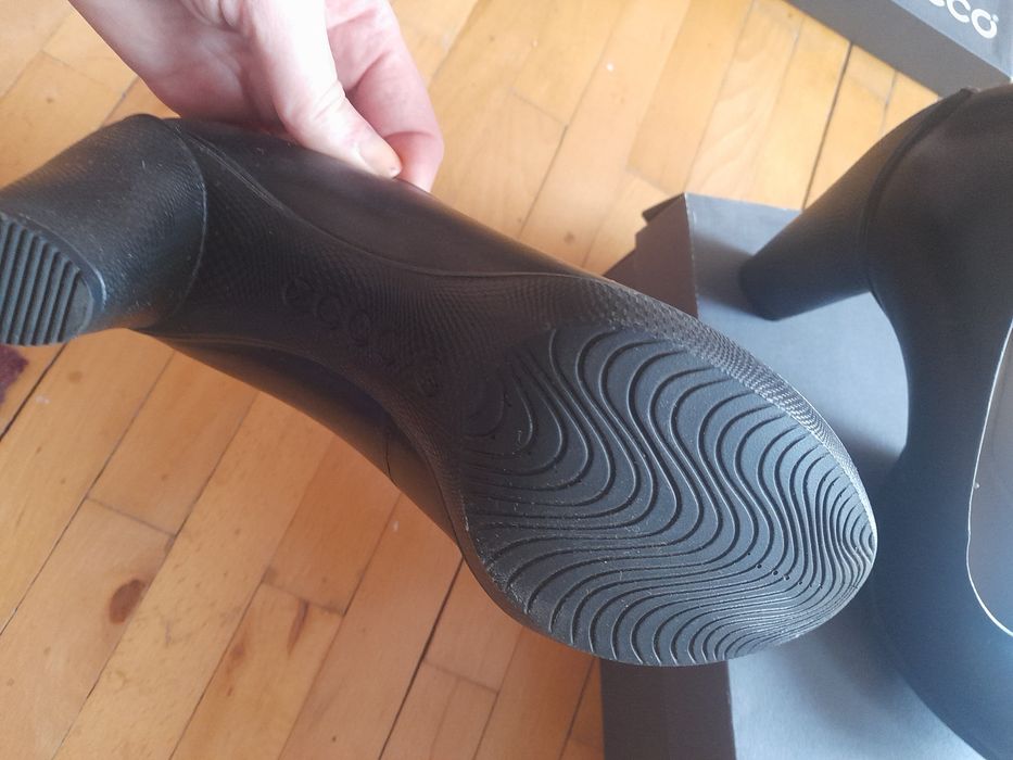 Przepiękne buty ECCO sculptured 75 rozm39 jak NOWE