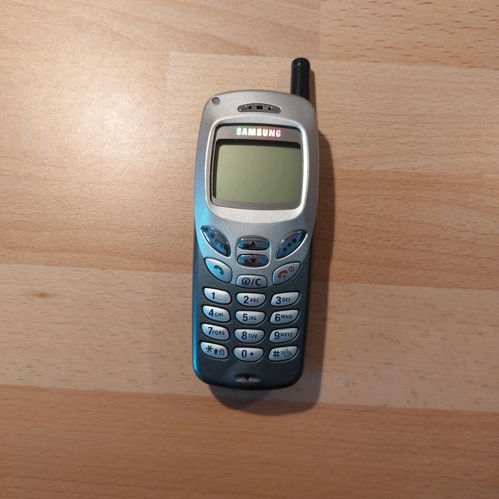 Telemóvel Samsung SGH-R210S