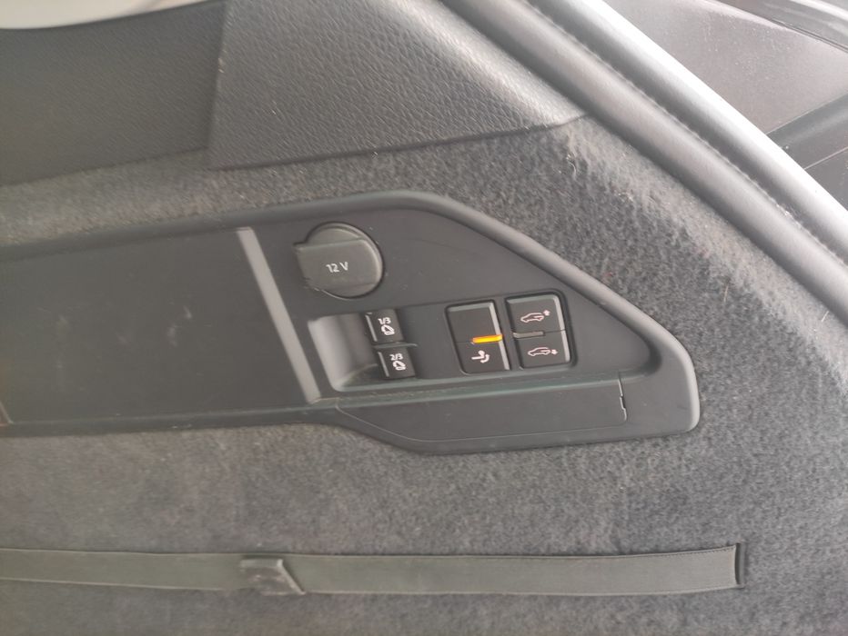 Запчастини Розборка шрот VW Volkswagen Touareg Tuareg Taureg NF Туарег