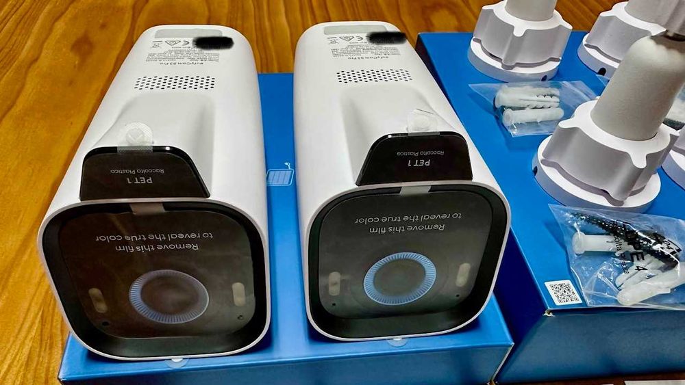 eufyCam S3 Pro 4K – 2 câmaras + 2 painéis solares 3W eufy – NOVOS