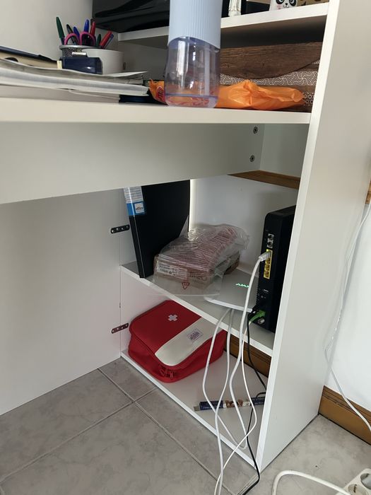 Secretary / counter64409553584259121