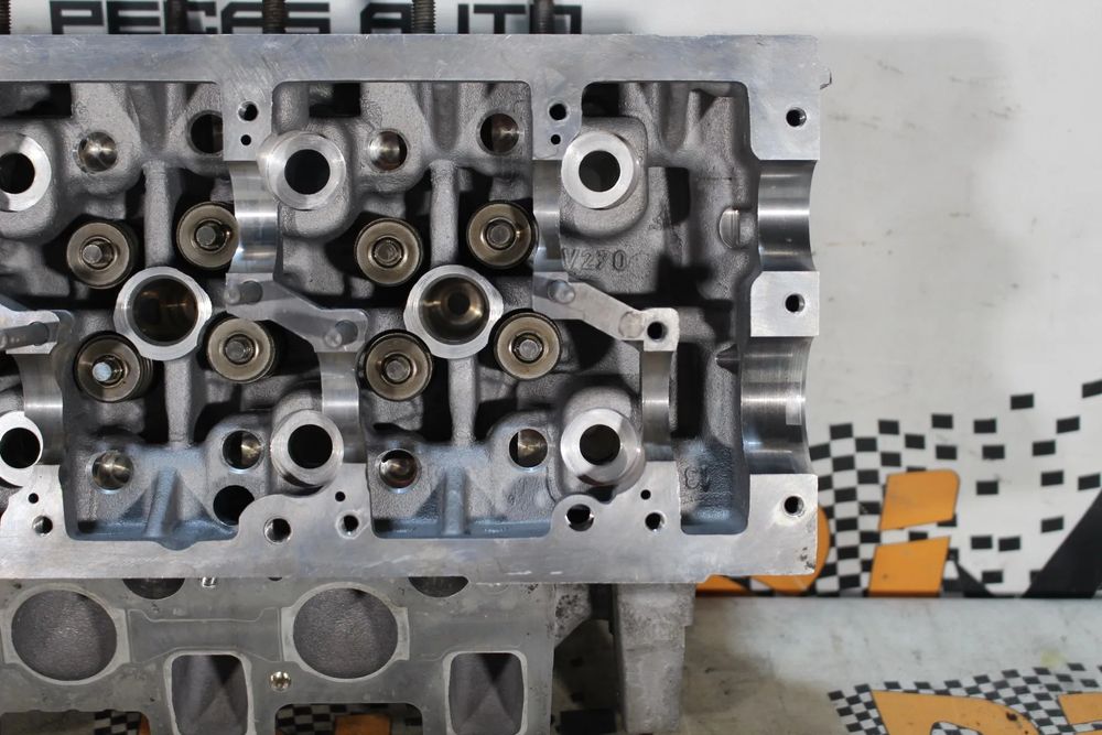 Colaça / cabeça do motor SEAT Leon (1P1)