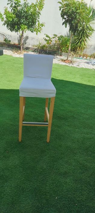 Cadeira alta banco alto com encosto henriksdal nova usada no máximo 3x
