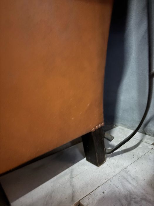 Sofá em pele de 3 lugares