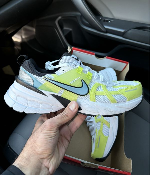 Женские Nike V2K Run  Новые  Оригинал