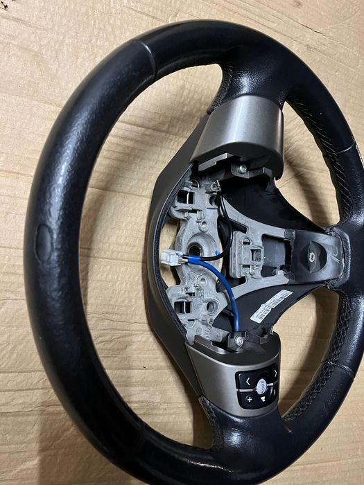 Volante vw Golf/ Passat/volante Toyota Yaris / retrovisor Lexus