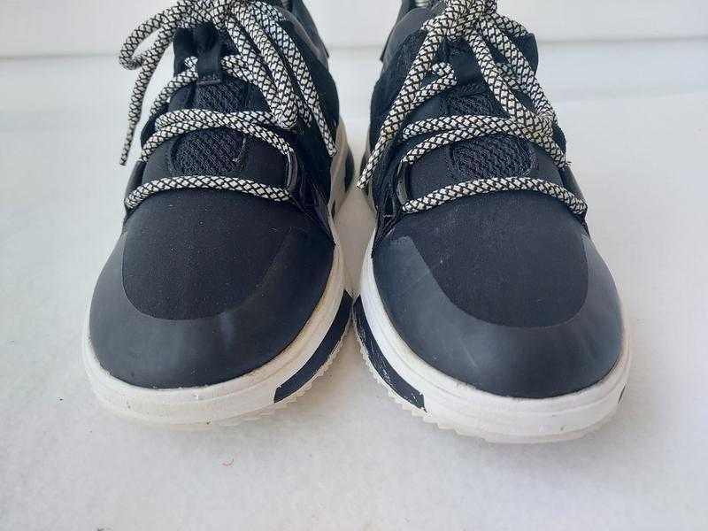 Жіночі кросівки кеди fitflop carita trainers