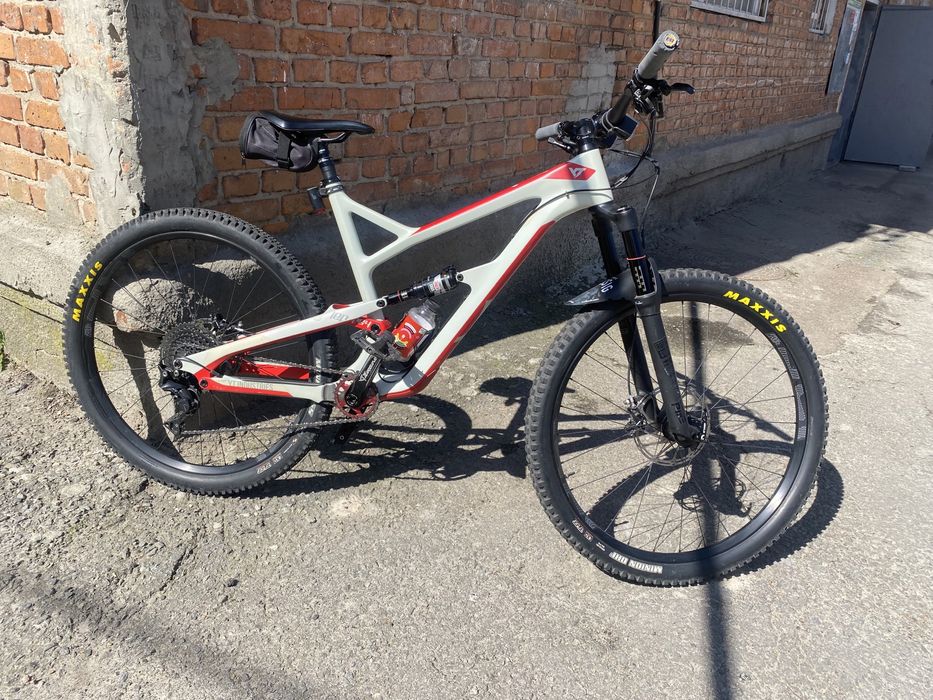 Велосипед  YT INDUSTRIES
