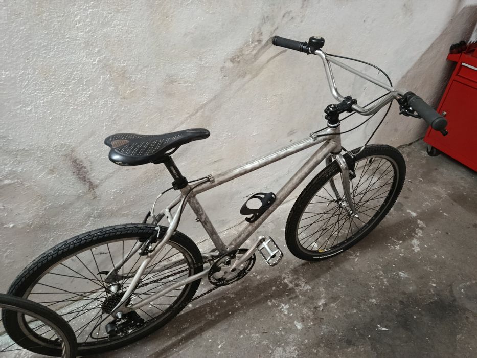 Bicicleta alumínio de cidade