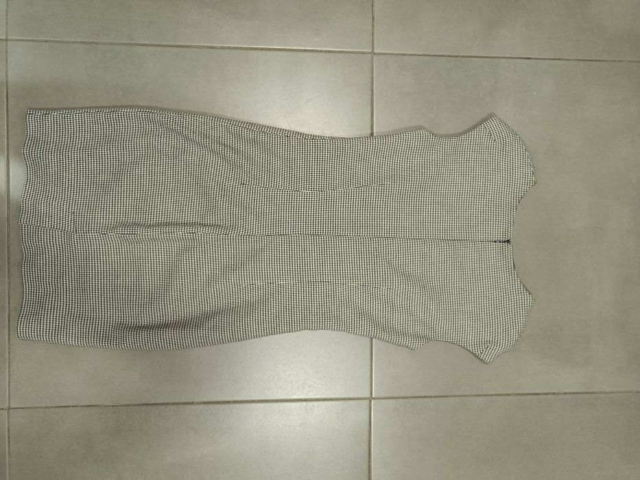 Sukienka w pepitkę Zara Basic