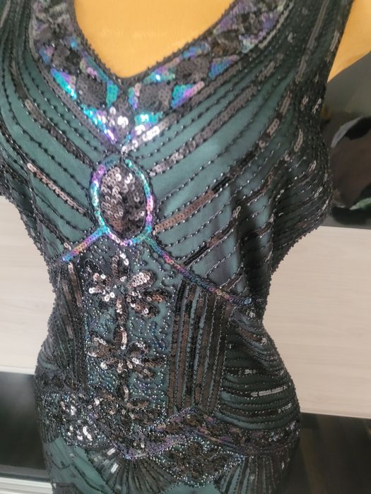 Sukienka koktajlowa  lata 20 z frędzlami