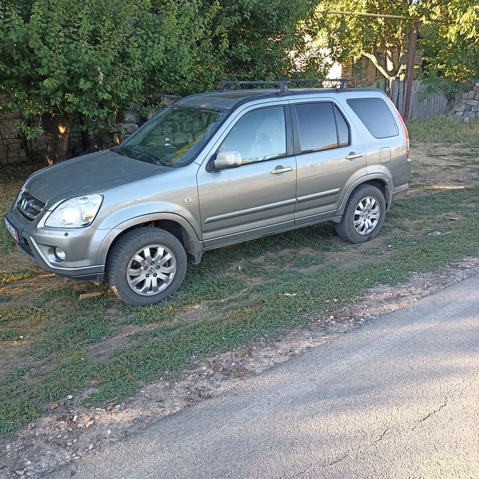 Обміняю  на  автомат свіже   авто в хорошому стані Хонду CRV 2 2006 р .