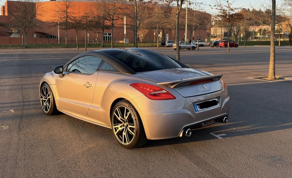 Peugeot RCZ — fotografia 2