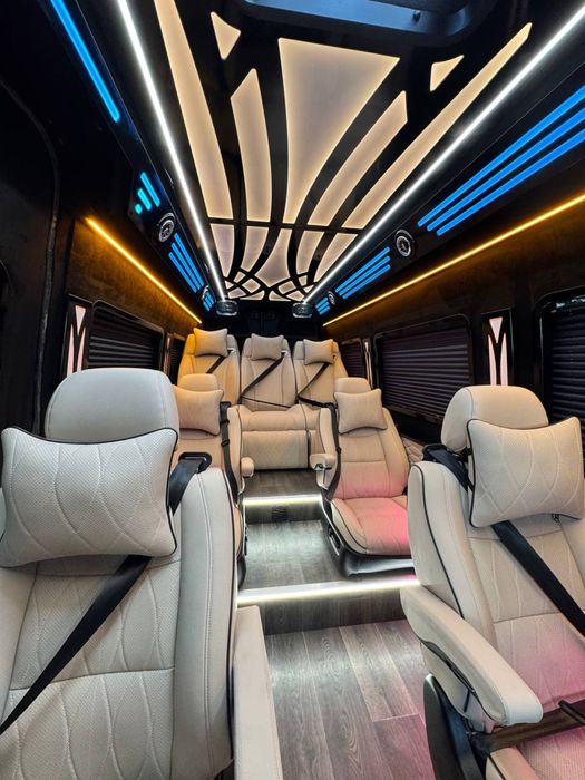 Перишивка салона , комплексне переобладнання бусів