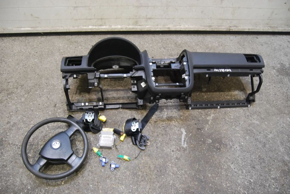 DESKA ROZDZIELCZA KOKPIT KOMPLET AIR BAG 1K1857181A VW GOLF V JETTA