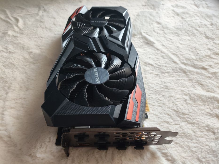 Karta graficzna Gigabyte Radeon RX vega56 8GB