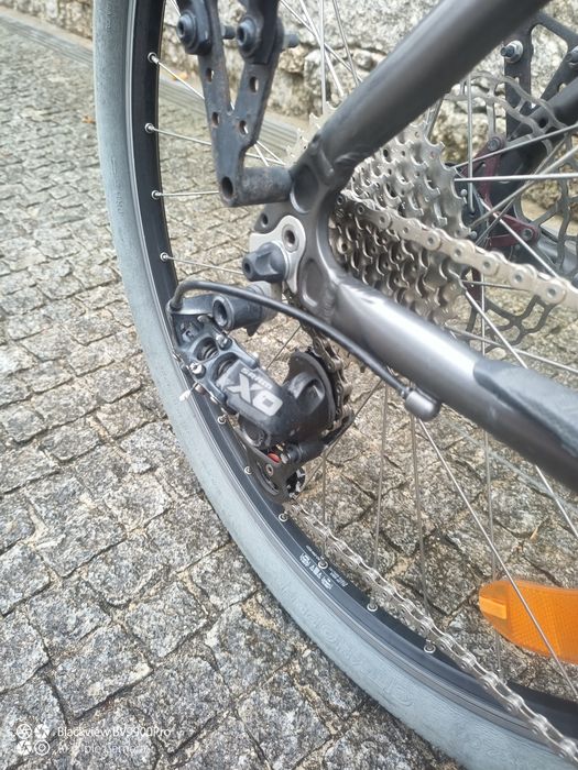 Bicicleta passeio com reboque de passeio