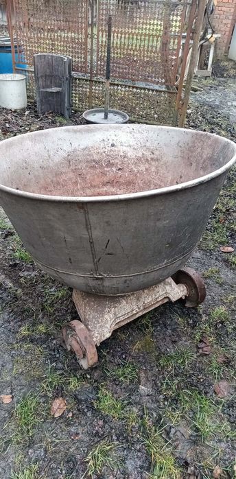 Чан на колесах для вина ємність 200л