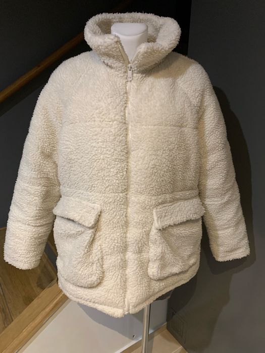 Ciepła pluszowa kurtka baranek typu teddy Mohito rozmiar 40