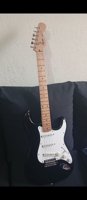 Guitarra squier by fender stratocaster Koreana da década de 90