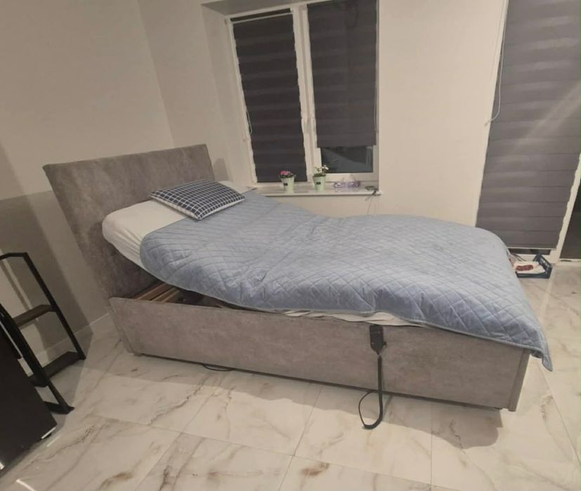 Łóżko regulowane elektrycznie 120 X 220