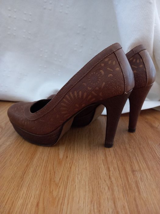 Sapatos 35 como novos