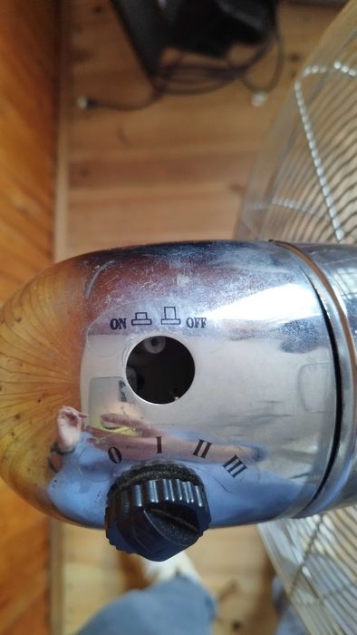 Wiatrak stojący używany do regulacji.