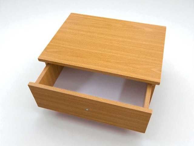 Mesa de Cabeceira Carvalho – Com Defeito