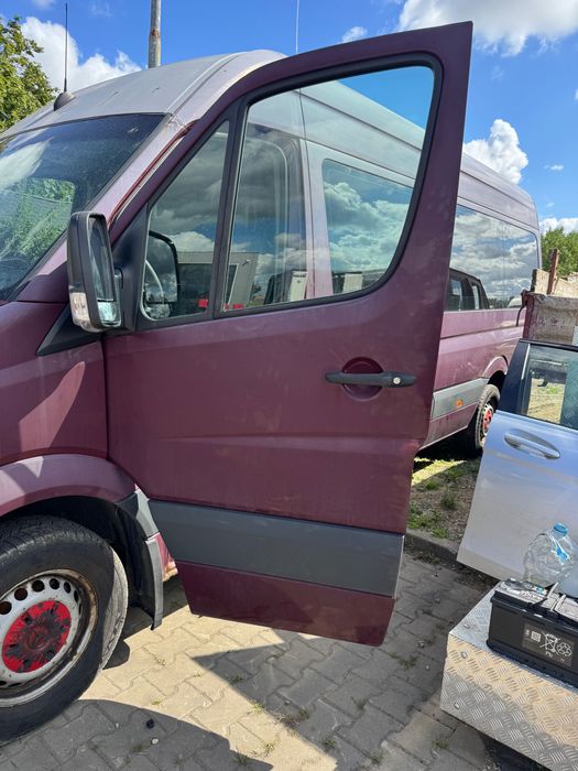 Mercedes sprinter Crafter drzwi przód