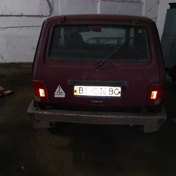 Автомобіль  ВАЗ 21214 НИВА