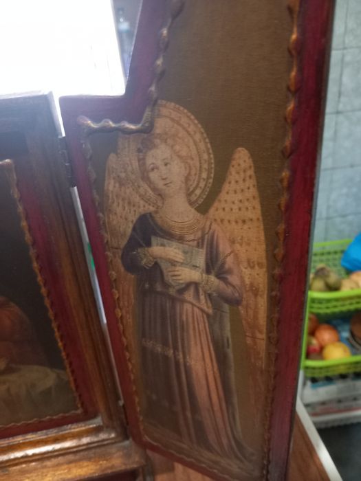 Oratório religioso antigo