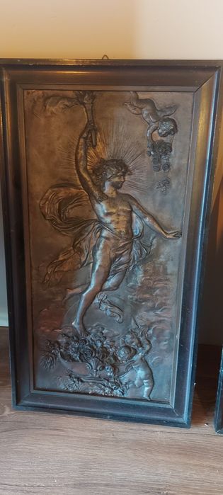 Płaskorzeźba miedziana