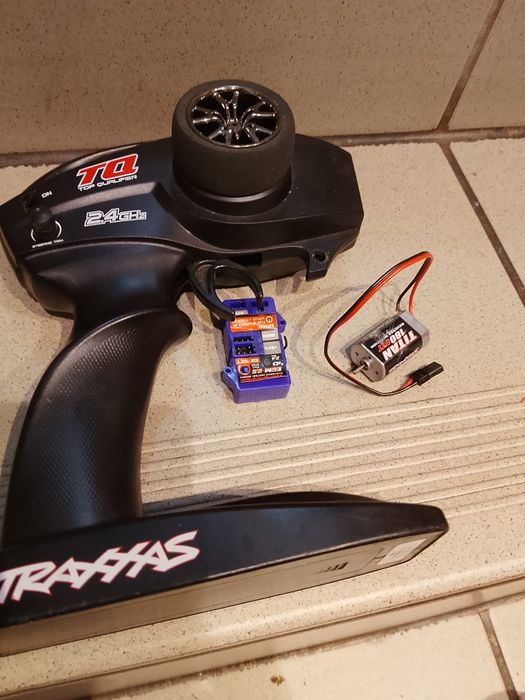 Kontroler i odbiornik RC 2,4 GHZ traxxas