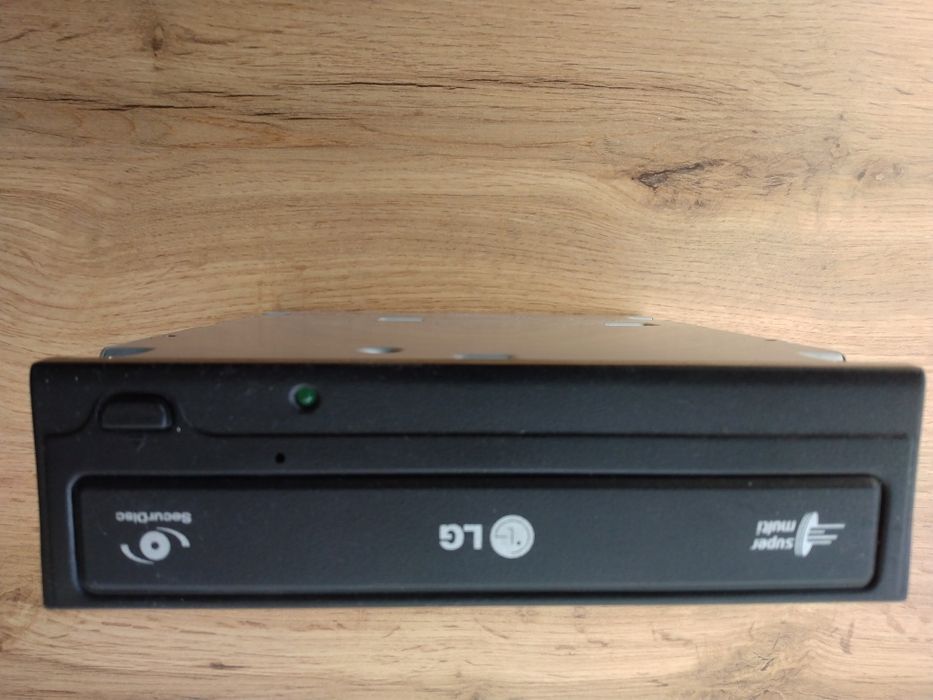 Материнская плата и блоки настольного компьютера