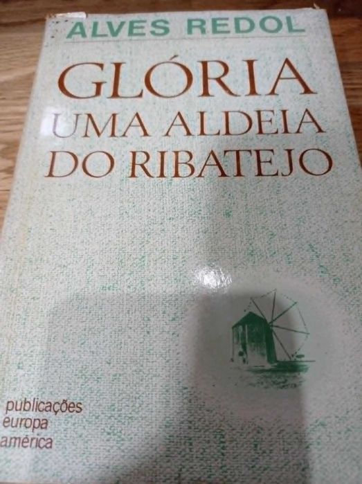 Selling book "Glória, a Village of Ribatejo"