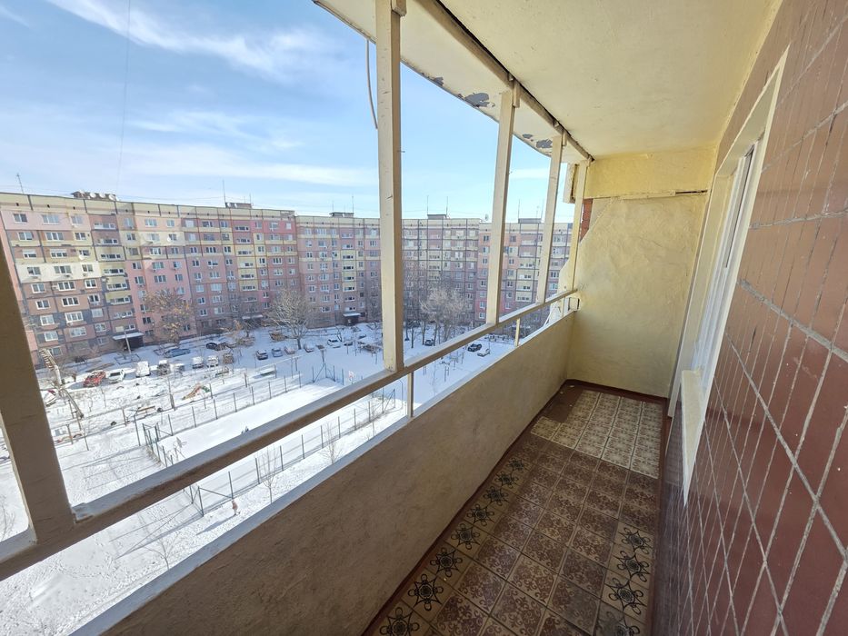 Продажа квартиры в жилом состоянии Тополь.