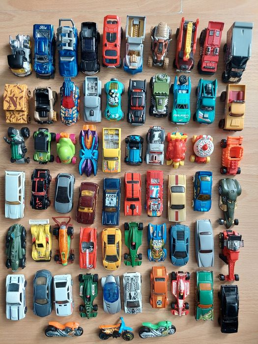 Hot wheels 63 szt