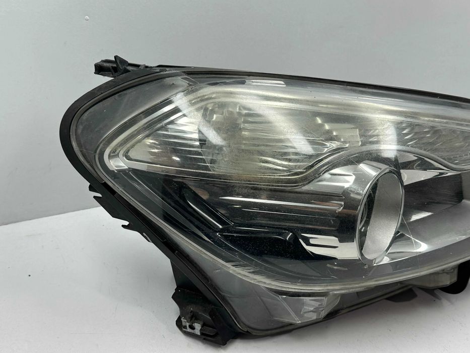 Ótica / Farol Direito - Nissan Qashqai J10 (2010)