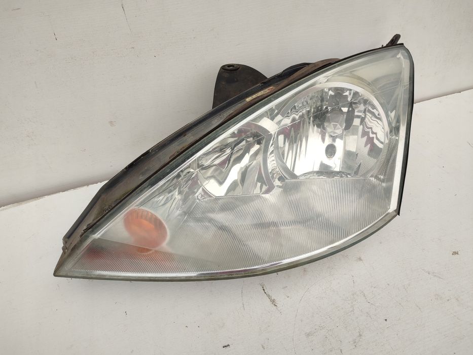 lampa lewy przód ford focus mk1 lift europa oryginał 80tys przebiegu