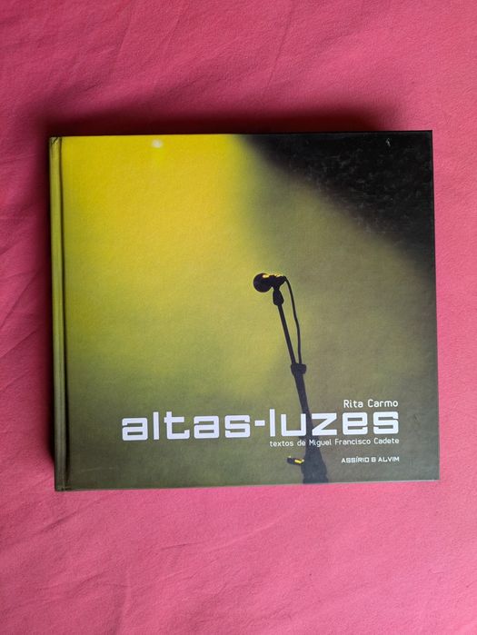 Livro de fotografia de Rita Carmo