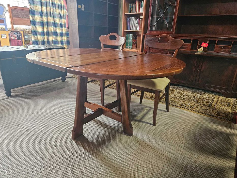 Round extendable table - Solid wood - Good condition64285418966658121