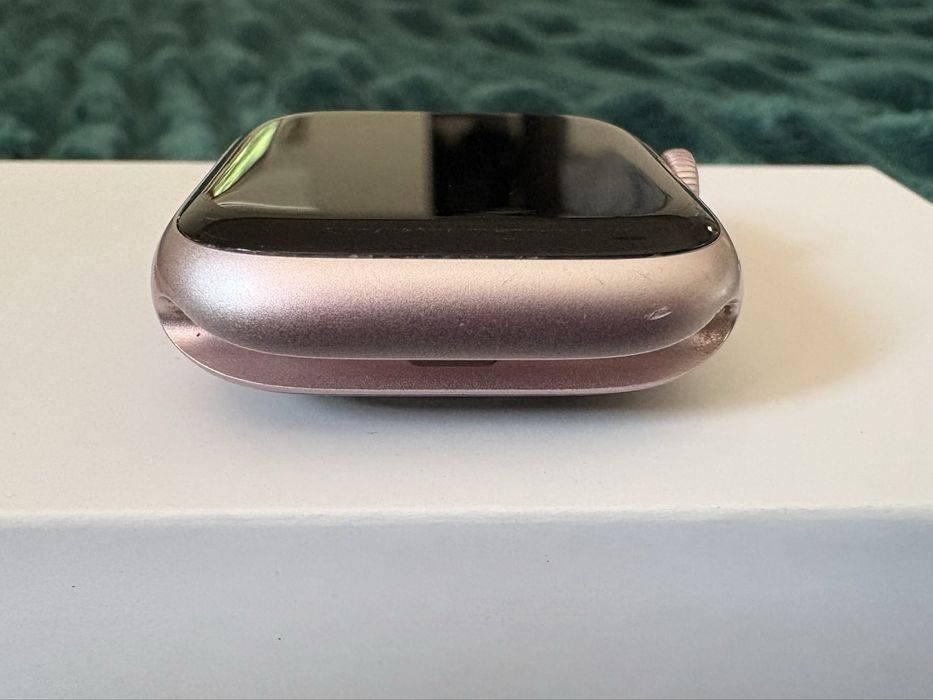 Apple Watch series 9 pink + ładowarka i paski