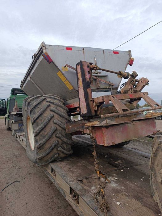 Розкидач добрив Bredal K105