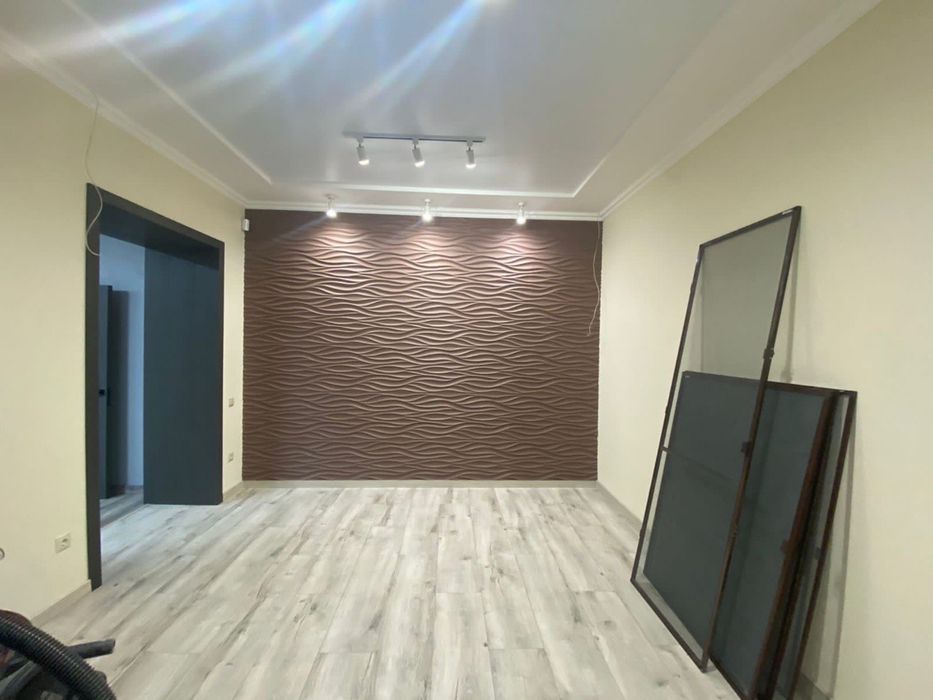 Сдам офис в центре города с генератором , ул Софиевская 15