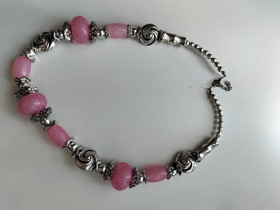 Korale piękne  z różem