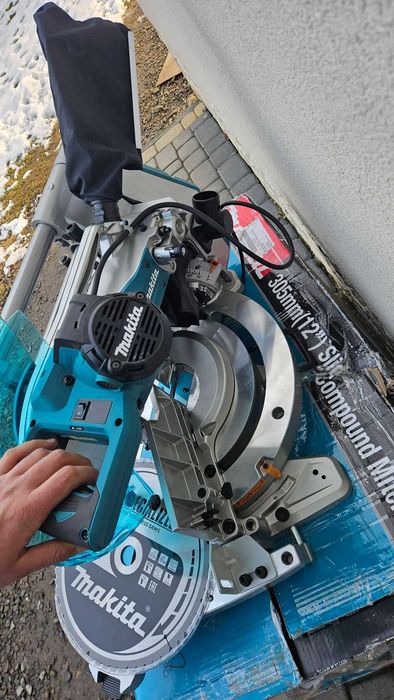 Ukośnica Makita LS1219L 305mm 1800W
