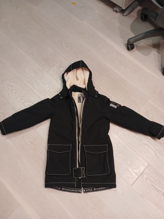 Осенне( тёплая зима) парка( куртка)